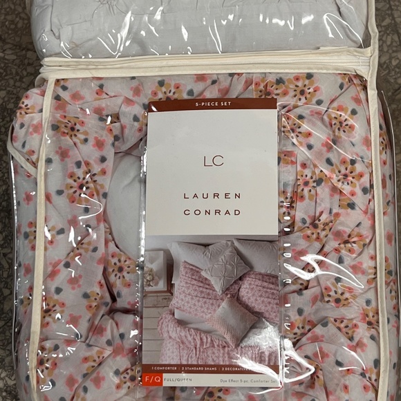 Lauren Conrad 5-pc F/Q floral comforter set, NWT - Picture 6 of 9